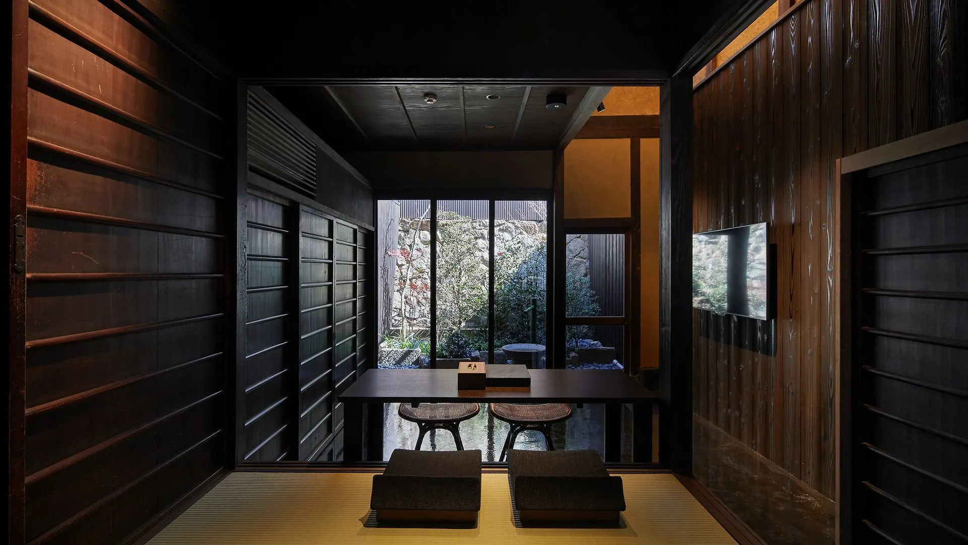 Yadoru Kyoto Hanare Kagami No Yado 0*,