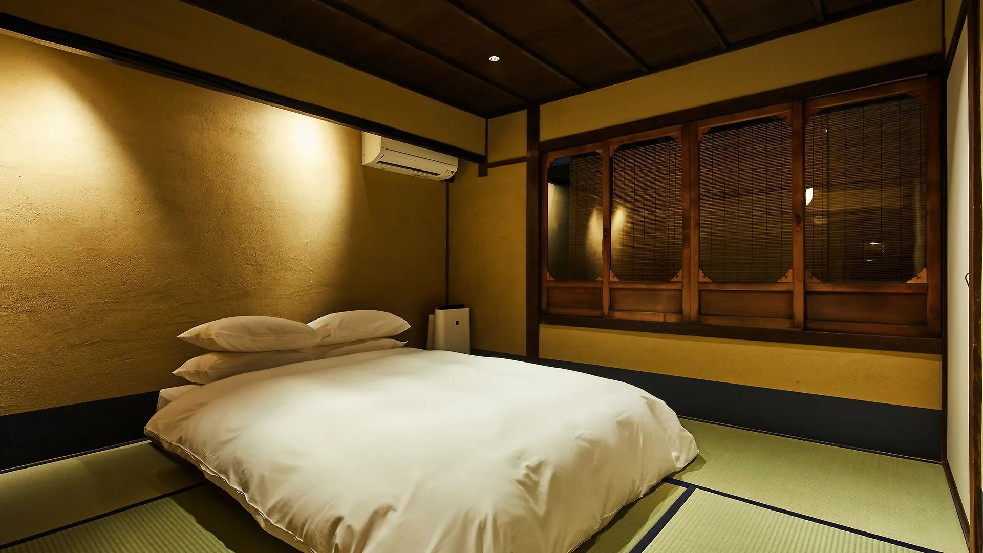 Tatil Evi Yadoru Kyoto Hanare Kagami No Yado